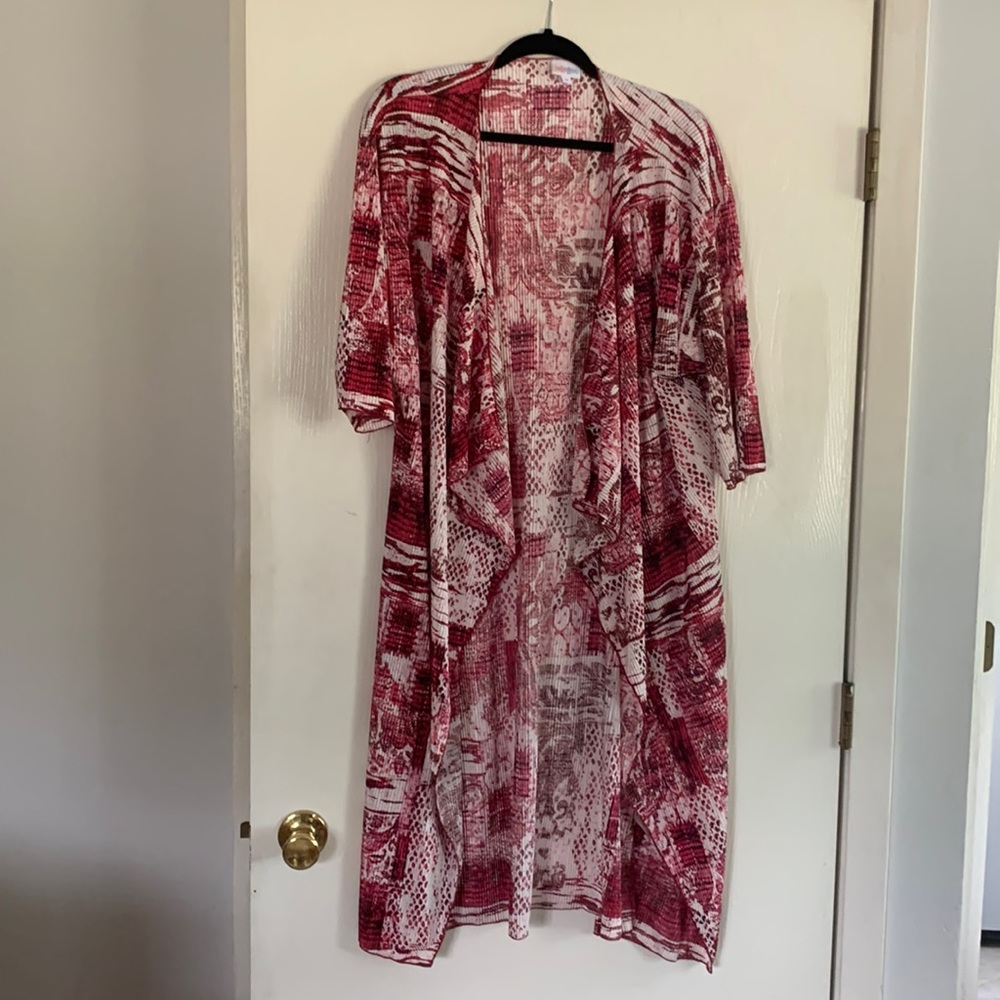 Medium LuLaRoe Shirley